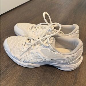 Asics Women’s Gel-Rocket 10 volleyball shoes - 7.5
